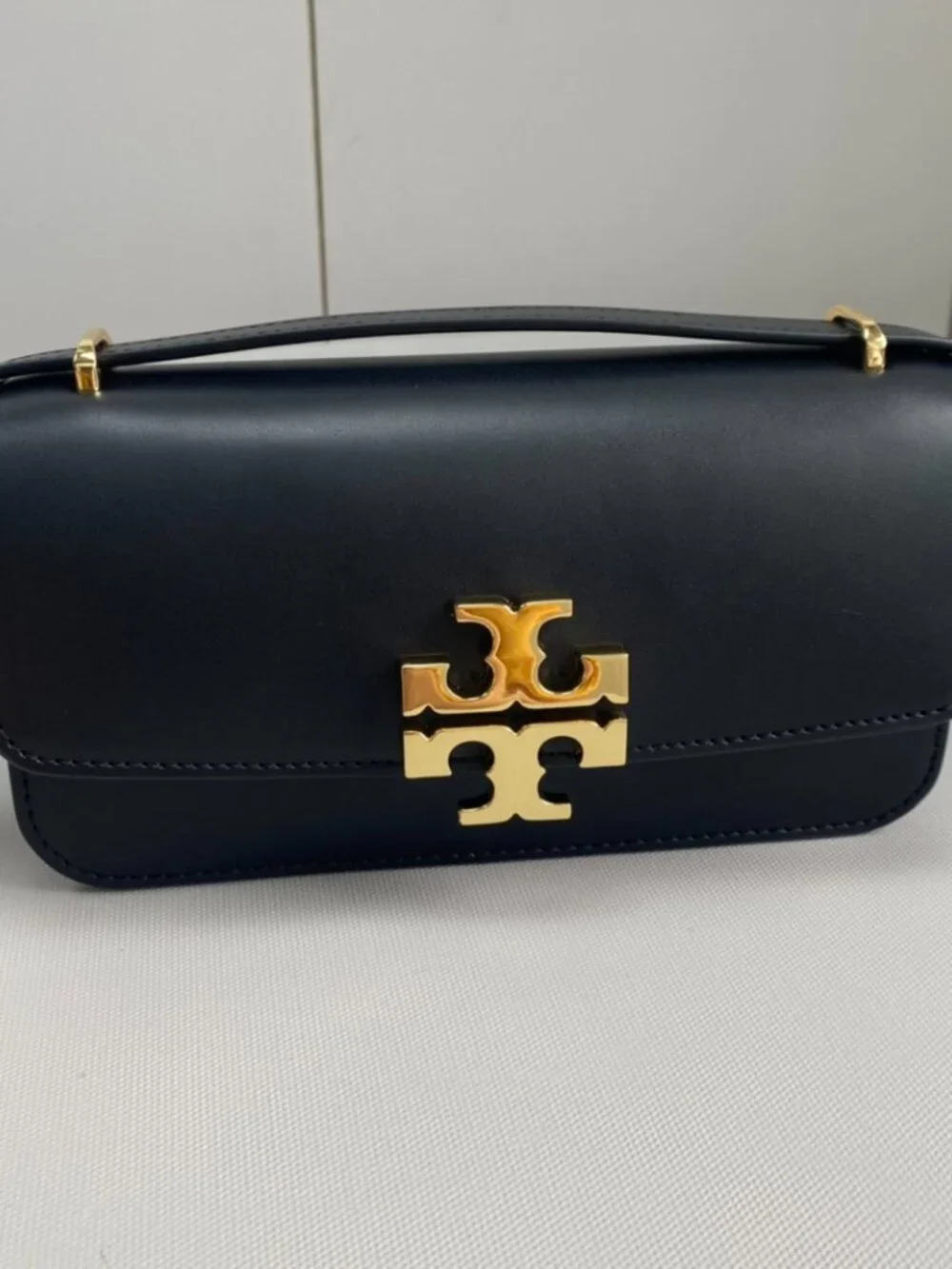 Tory Burch Eleanor Baguette Shoulder Bag